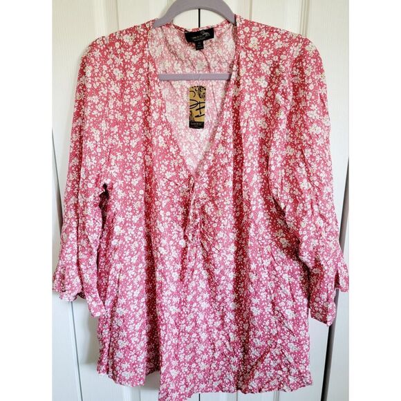 Suzanne Betro 4X Floral 3/4 Flutter Sleeve Blouse Pink White Floral‎ Rayon NWT - Picture 1 of 10